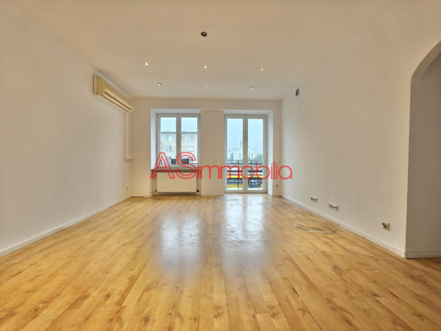3 pokoje, 69m2, przy placu Szembeka, Praga PD