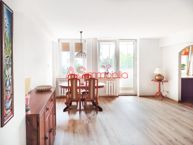 Mieszkanie 45 m2, 1/2 pokoje, loggia, Gocław W-wa